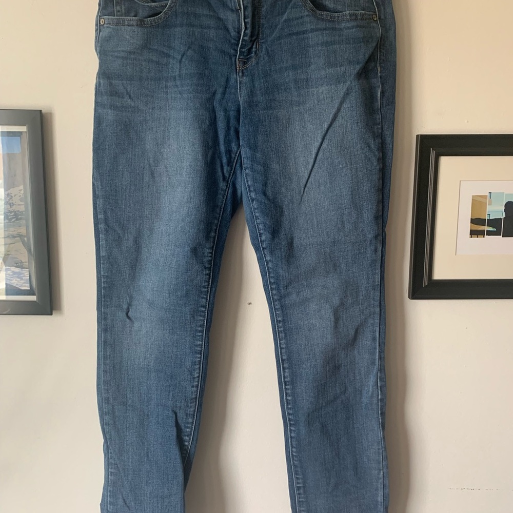 a.n.a Skinny Jean